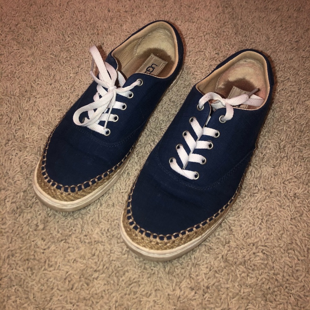 Ugg Shoes! - image 5